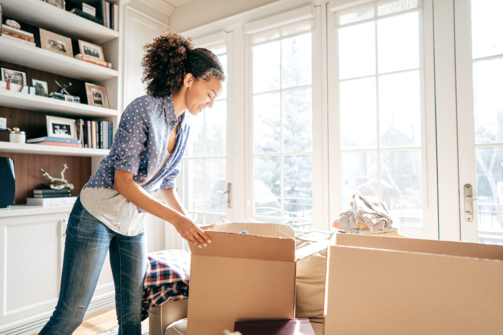 Packing and unpacking before moving in