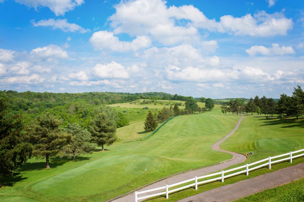wide shot of fort cherry golf club golf course in pittsburgh